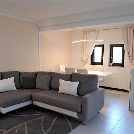Appartamento Apartmen Relax 200 M T Beach Rovigno Esterno foto