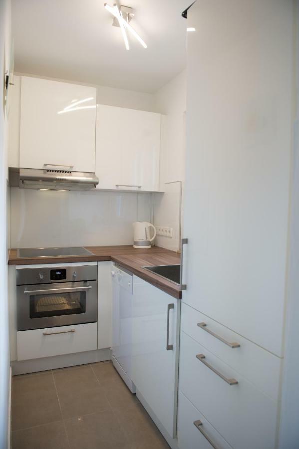 Appartamento Apartmen Relax 200 M T Beach Rovigno Esterno foto