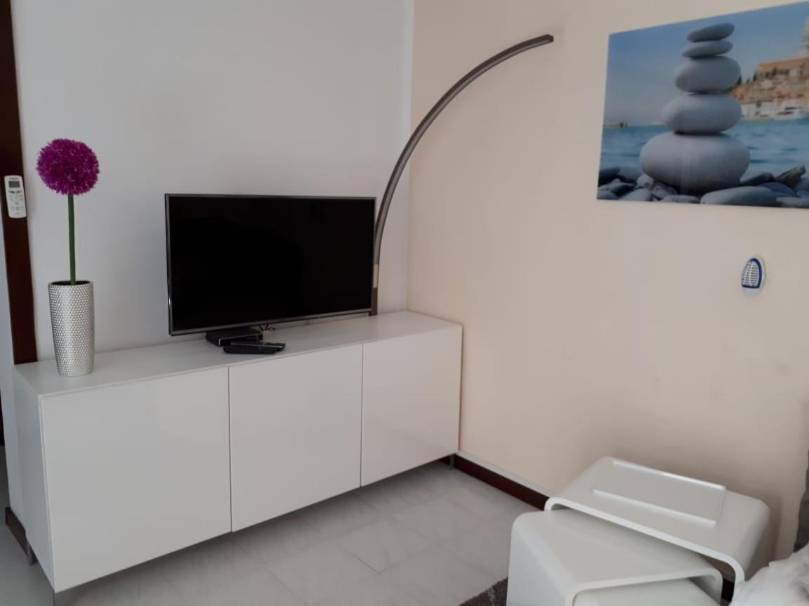Appartamento Apartmen Relax 200 M T Beach Rovigno Esterno foto