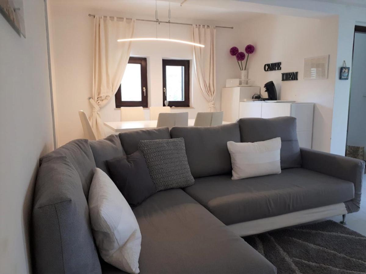 Appartamento Apartmen Relax 200 M T Beach Rovigno Esterno foto